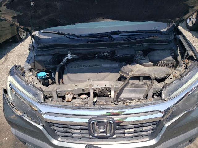 Photo 11 from auction – 2017 HONDA RIDGELINE with VIN 5FPYK3F69HB020388