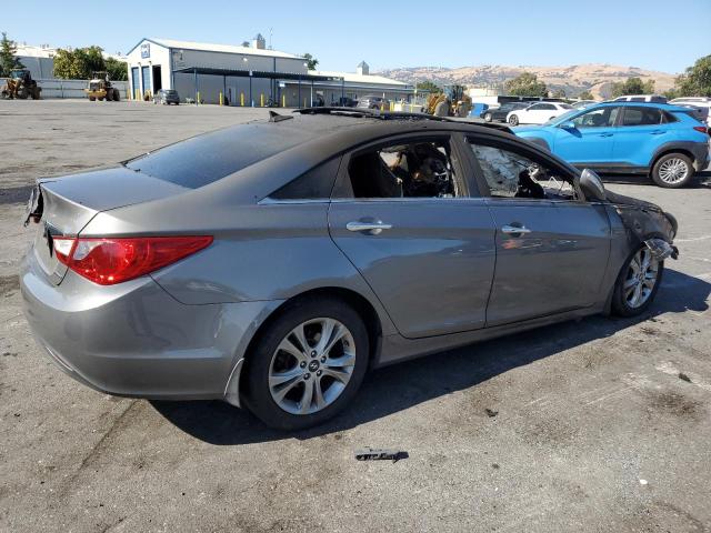 Photo 3 from auction – 2013 HYUNDAI SONATA SE with VIN 5NPEC4ACXDH520213