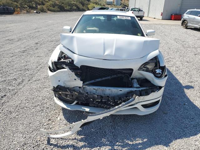 Photo 5 from auction – 2018 CHRYSLER 300 S with VIN 2C3CCABG0JH245127