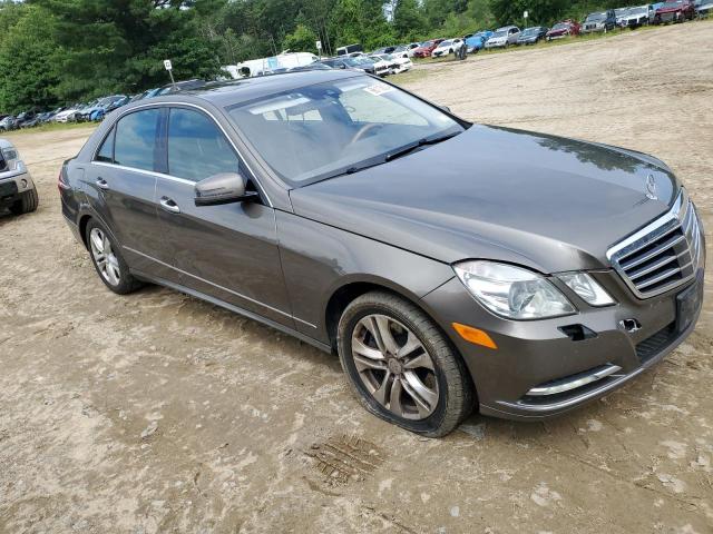 Photo 4 from auction – 2011 MERCEDES-BENZ E 550 4MAT with VIN WDDHF9AB1BA385318