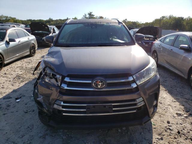 Photo 5 from auction – 2018 TOYOTA HIGHLANDER with VIN 5TDDZRFH5JS817892