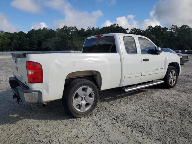Photo 3 from auction – 2011 CHEVROLET SILVERADO with VIN 1GCRCSE06BZ126168