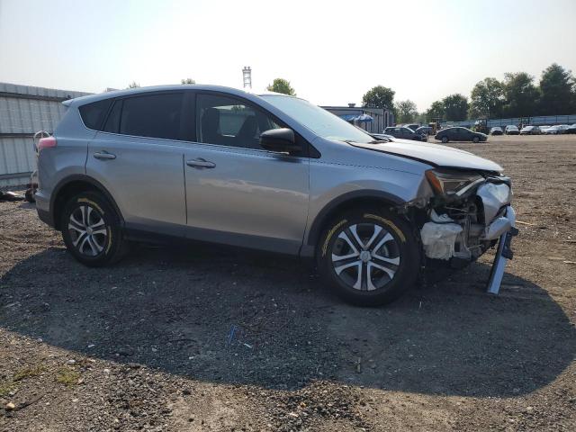 Photo 4 from auction – 2018 TOYOTA RAV4 LE with VIN JTMZFREV4JJ171652