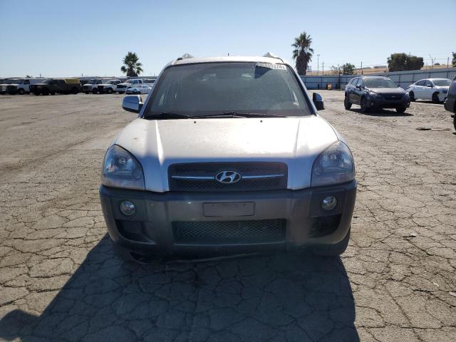 Photo 5 from auction – 2007 HYUNDAI TUCSON SE with VIN KM8JN72D77U619952