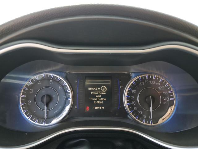 Photo 9 from auction – 2015 CHRYSLER 200 LIMITE with VIN 1C3CCCAB6FN639537