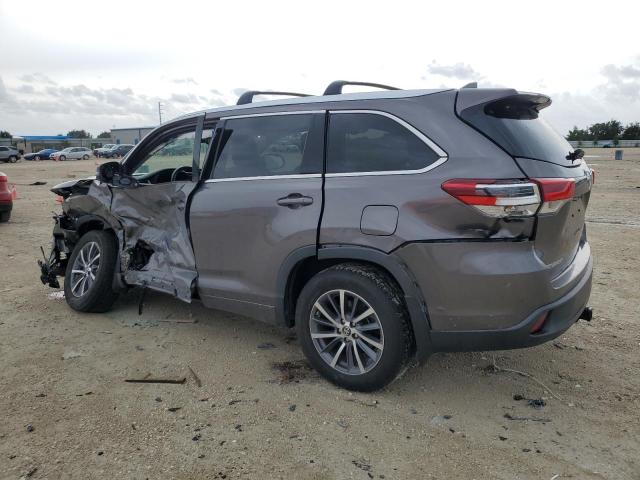 Photo 2 from auction – 2017 TOYOTA HIGHLANDER with VIN 5TDJZRFH9HS402331
