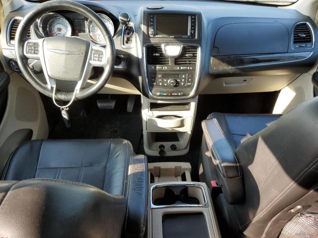 Photo 8 from auction – 2011 CHRYSLER TOWN & COU with VIN 2A4RR8DG1BR676205
