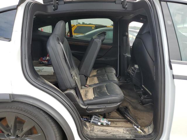 Photo 10 from auction – 2020 TESLA MODEL X with VIN 5YJXCAE22LF232904