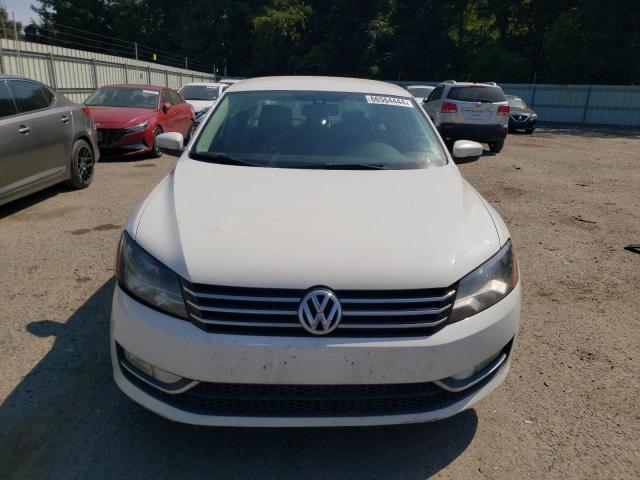 Photo 5 from auction – 2015 VOLKSWAGEN PASSAT S with VIN 1VWAT7A31FC079020