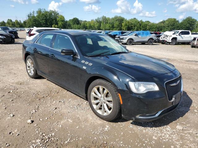 Photo 4 from auction – 2017 CHRYSLER 300 LIMITE with VIN 2C3CCARGXHH534967