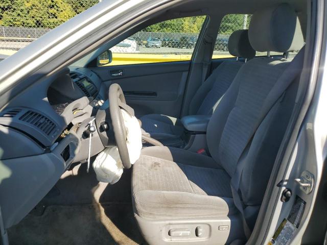 Photo 7 from auction – 2005 TOYOTA CAMRY LE with VIN 4T1BE30K15U068509