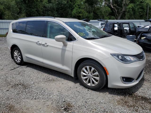 Photo 4 from auction – 2017 CHRYSLER PACIFICA T with VIN 2C4RC1BG1HR677994