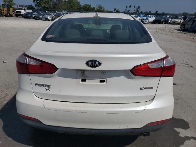 Foto 6 de la subasta – 2015 KIA FORTE EX con VIN KNAFX4A84F5266311