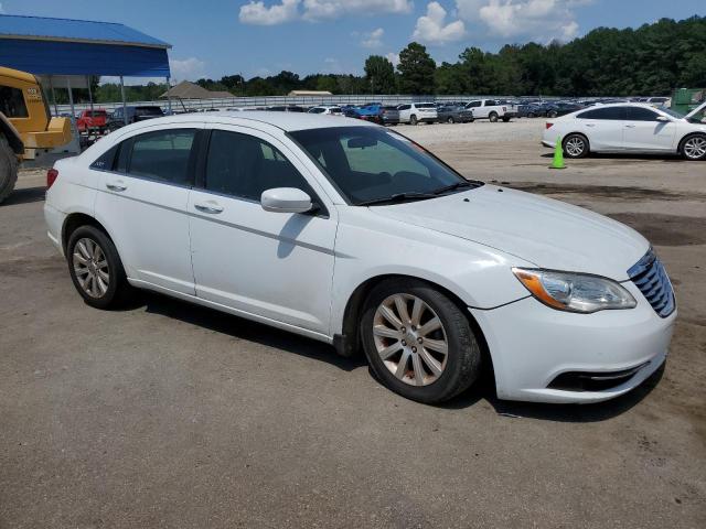 Photo 4 from auction – 2013 CHRYSLER 200 TOURIN with VIN 1C3CCBBG5DN527202