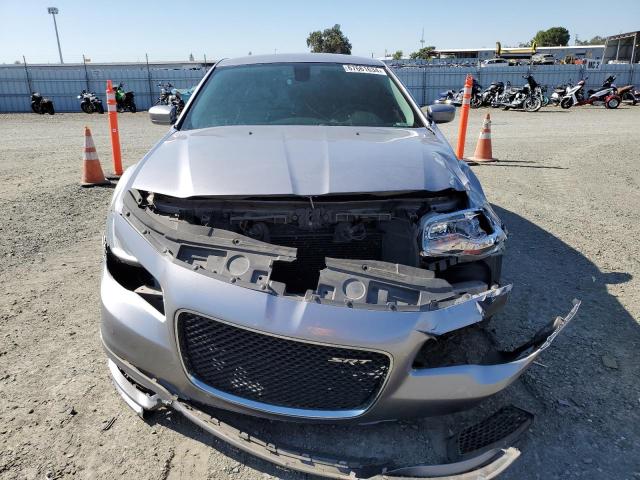 Photo 5 from auction – 2015 CHRYSLER 300 LIMITE with VIN 2C3CCAAG5FH931446