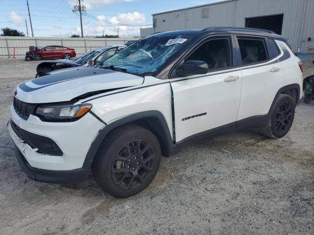JEEP COMPASS LA 2022 مع رقم تعريف المركبة 3C4NJDBB6NT194312 - صورة من المزاد