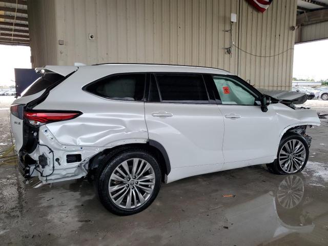 Photo 3 from auction – 2022 TOYOTA HIGHLANDER with VIN 5TDFARAH0NS015022