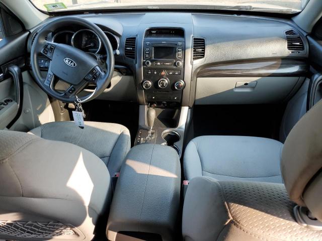Photo 8 from auction – 2013 KIA SORENTO LX with VIN 5XYKTCA64DG323410