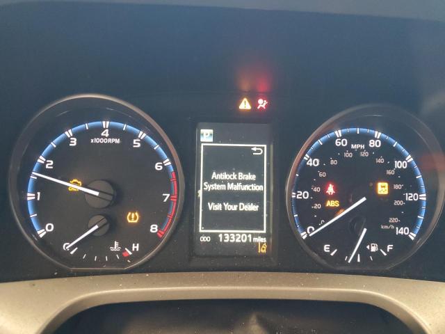 Photo 9 from auction – 2018 TOYOTA RAV4 ADVEN with VIN 2T3WFREV7JW414178