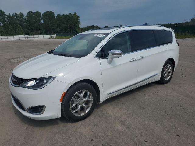 CHRYSLER PACIFICA L 2017 with VIN 2C4RC1GG0HR504217 - Photo from auction