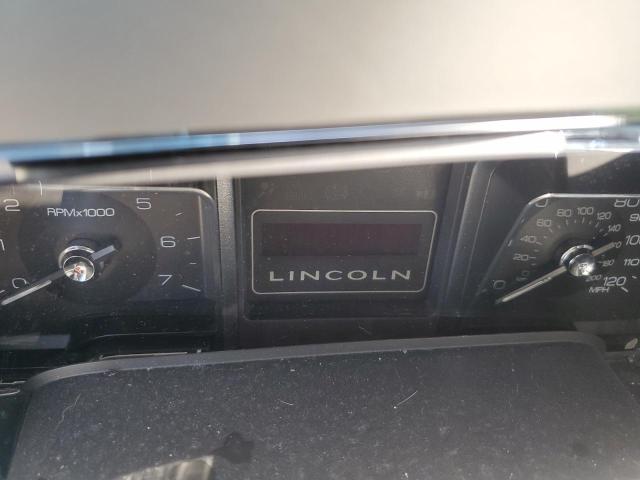 Photo 9 from auction – 2010 LINCOLN NAVIGATOR with VIN 5LMJJ2J59AEJ05530