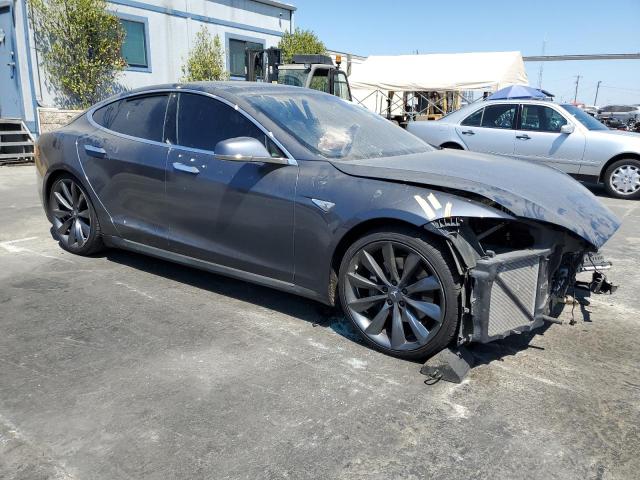 Photo 4 from auction – 2016 TESLA MODEL S with VIN 5YJSA1E29GF136905
