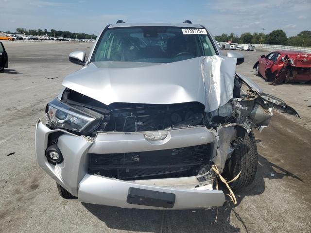 Photo 5 from auction – 2021 TOYOTA 4RUNNER SR with VIN JTEMU5JR7M5875385