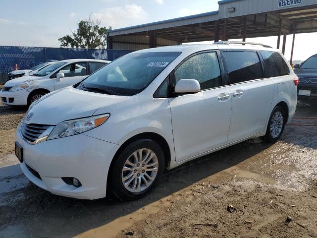 Photo 1 from auction – 2015 TOYOTA SIENNA XLE with VIN 5TDYK3DC1FS659097