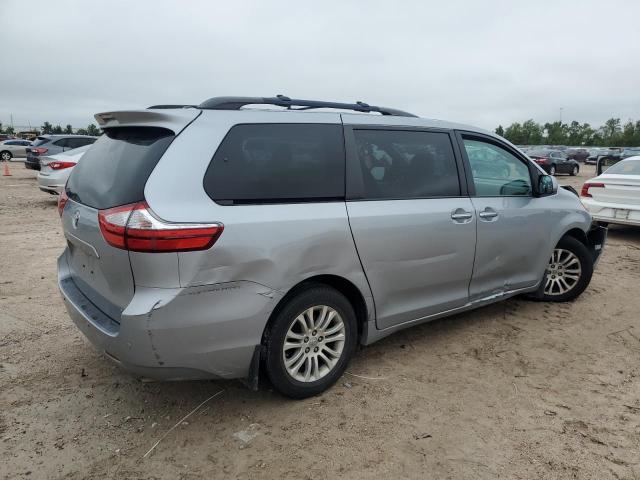 Photo 3 from auction – 2016 TOYOTA SIENNA XLE with VIN 5TDYK3DC6GS746026