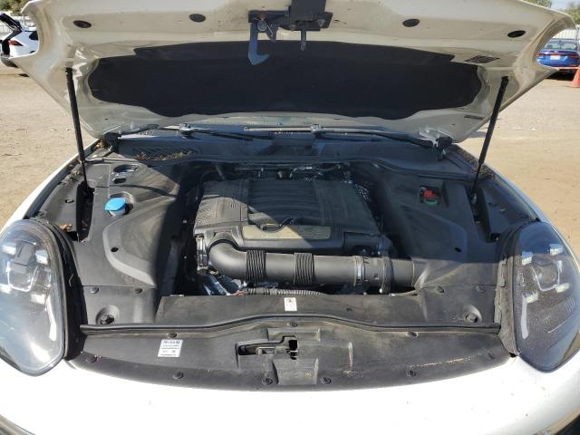 Photo 12 from auction – 2017 PORSCHE CAYENNE with VIN WP1AA2A28HKA83950