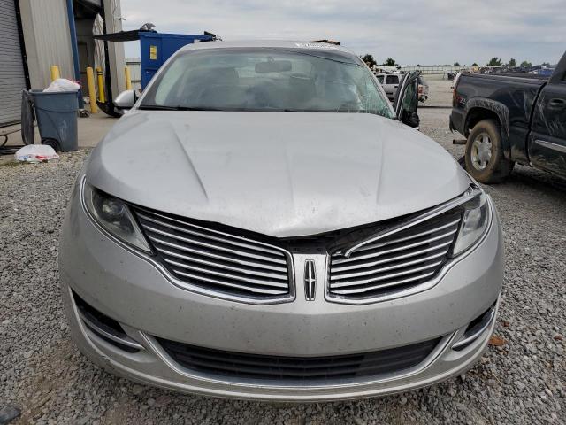 Foto 5 de la subasta – 2016 LINCOLN MKZ con VIN 3LN6L2GK6GR633774