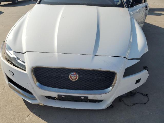 Photo 11 from auction – 2016 JAGUAR XF PREMIUM with VIN SAJBD4BVXGCY07777