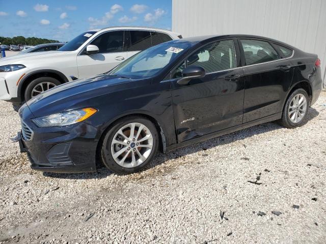 FORD FUSION SE 2019 with VIN 3FA6P0LU3KR172228 - Photo from auction