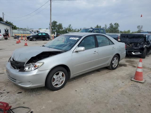 TOYOTA CAMRY LE 2002 with VIN 4T1BF32K42U017737 - Photo from auction