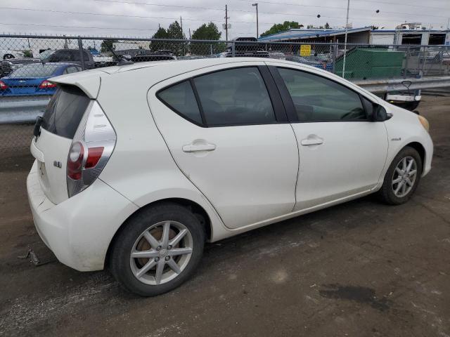 Photo 3 from auction – 2012 TOYOTA PRIUS C with VIN JTDKDTB37C1019956