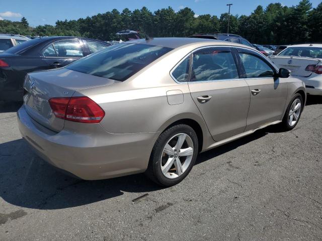 Photo 3 from auction – 2015 VOLKSWAGEN PASSAT S with VIN 1VWAT7A3XFC084524