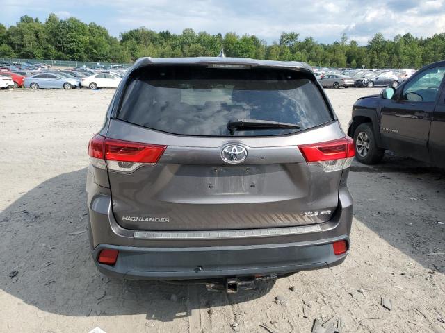 Photo 6 from auction – 2017 TOYOTA HIGHLANDER with VIN 5TDJZRFH5HS455009