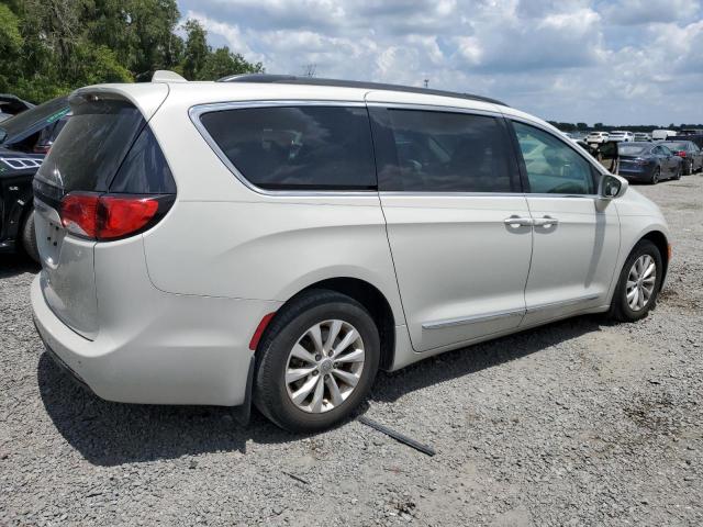 Photo 3 from auction – 2017 CHRYSLER PACIFICA T with VIN 2C4RC1BG1HR677994