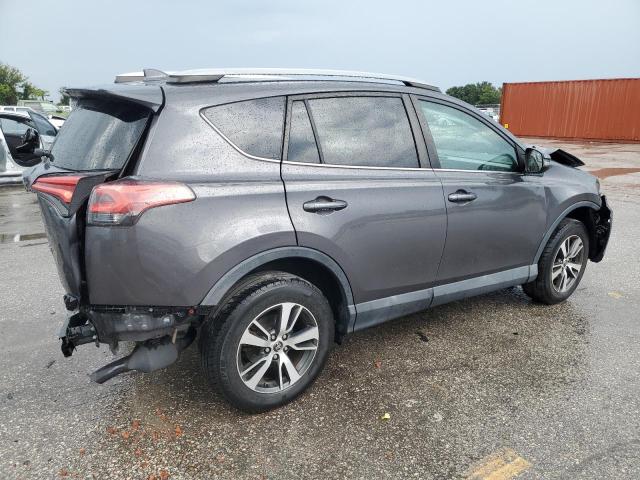 Photo 3 from auction – 2017 TOYOTA RAV4 XLE with VIN 2T3WFREV2HW316377