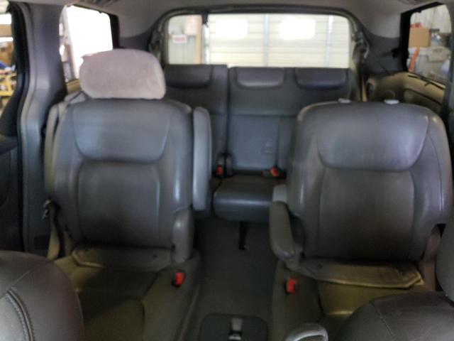 Photo 10 from auction – 2004 TOYOTA SIENNA XLE with VIN 5TDZA22C84S212929
