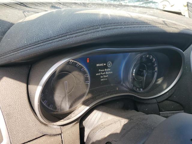 Photo 9 from auction – 2015 CHRYSLER 300 with VIN 2C3CCAAG4FH849322