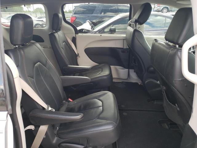 Photo 11 from auction – 2017 CHRYSLER PACIFICA T with VIN 2C4RC1BG2HR748118