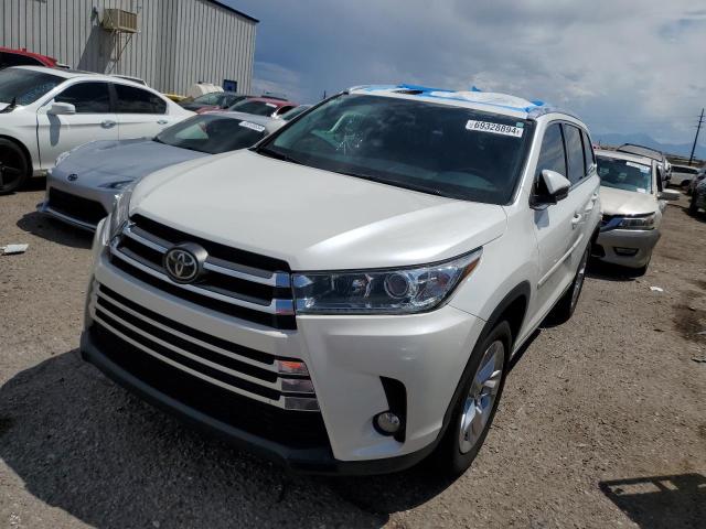 TOYOTA HIGHLANDER 2017 with VIN 5TDYZRFH1HS212778 - Photo from auction