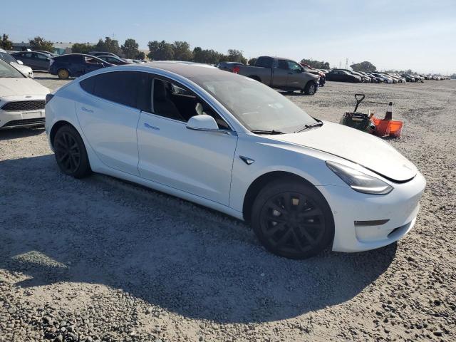Photo 4 from auction – 2018 TESLA MODEL 3 with VIN 5YJ3E1EA4JF042115