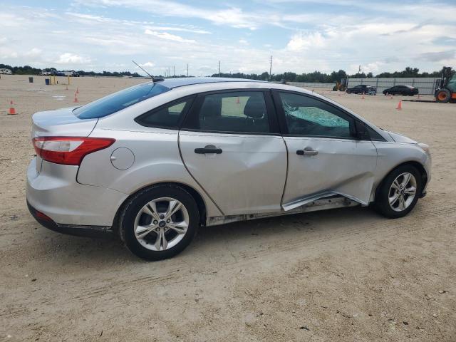 Photo 3 from auction – 2013 FORD FOCUS S with VIN 1FADP3E22DL175093
