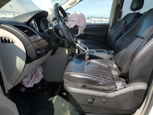 Photo 7 from auction – 2013 CHRYSLER TOWN & COU with VIN 2C4RC1CG3DR646349