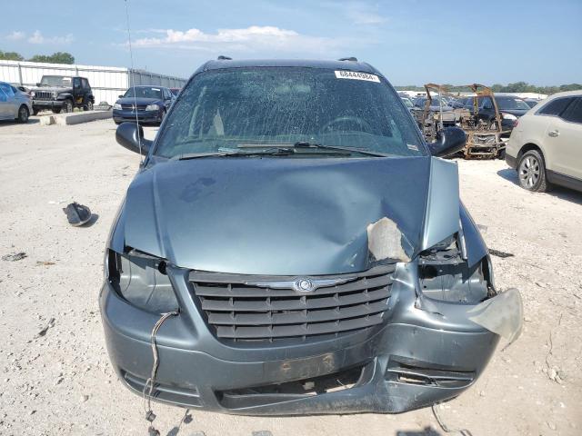 Photo 5 from auction – 2005 CHRYSLER TOWN & COU with VIN 1C4GP45R45B176182
