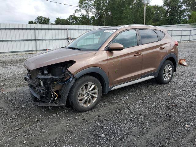HYUNDAI TUCSON LIM 2017 with VIN KM8J33A45HU438169 - Photo from auction