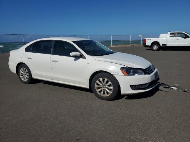 Photo 4 from auction – 2014 VOLKSWAGEN PASSAT S with VIN 1VWAT7A36EC068013