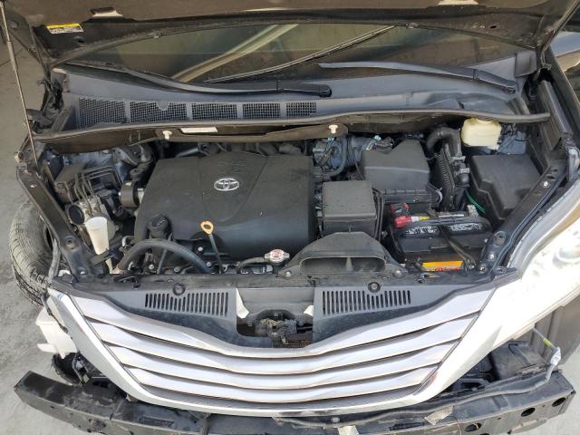 Photo 12 from auction – 2017 TOYOTA SIENNA XLE with VIN 5TDYZ3DC4HS892678
